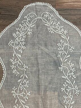 Heritage Lace Sheer Divine 14" X 32" Ecru Table Runner With Floral Design
